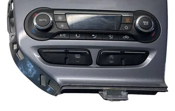 Ford Focus Climate control unit BM5T18C612CH W12B32358