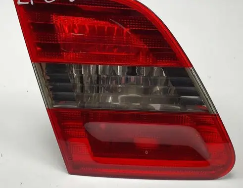 Mercedes-Benz B W245 Rear/tail lights A1698201564
