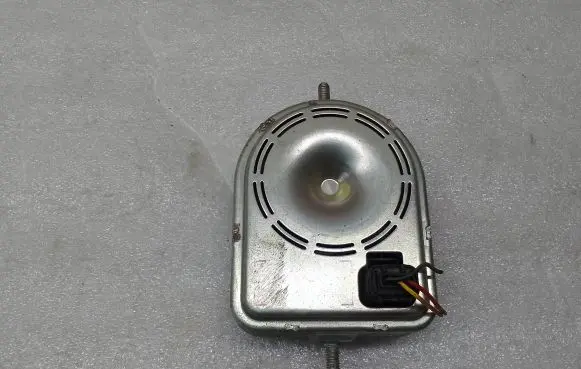 Volvo XC70 Alarm system siren A0005019 0205058 0005019