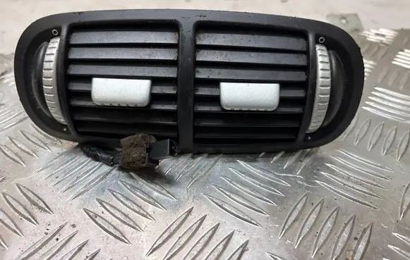 Porsche Cayenne (9PA) Rear air vent grill 7L5819203C 24010SS11