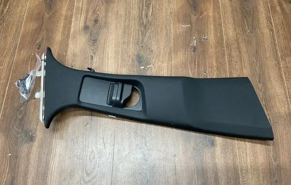 Mercedes-Benz E W213 (B) pillar trim (top) A2136900930 A2136900825