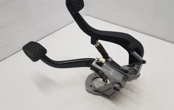 BMW 1 F20 F21 Pedal assembly 35316761310 67871110