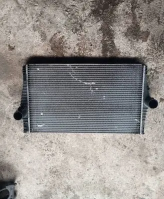 Volvo XC90 Intercooler radiator 31274553