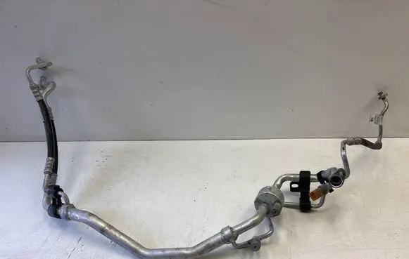 Air conditioning (A/C) pipe/hose