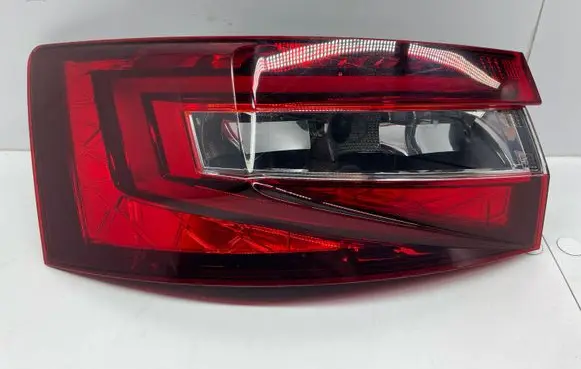 Skoda Superb B8 (3V) Rear/tail lights 3V5945207