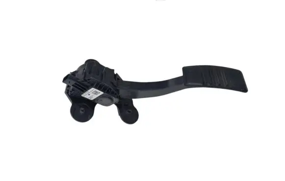 Ford Mustang VI Accelerator throttle pedal CR339F836BB