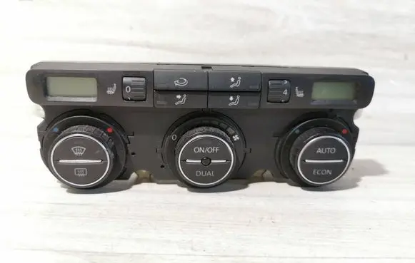 Volkswagen Eos Climate control unit 74641471
