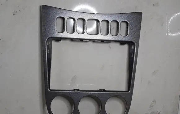 Mercedes-Benz A W168 Radio/GPS head unit trim A1686802336