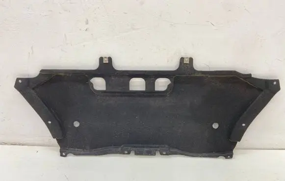 Audi Q7 4M Front underbody cover/under tray 4M0825235A
