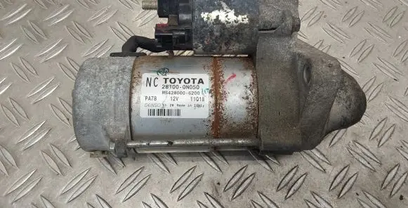 Toyota Yaris Starter motor 281000N050