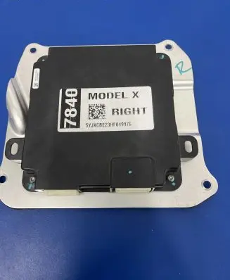 Tesla Model X Door control unit/module 105018300D