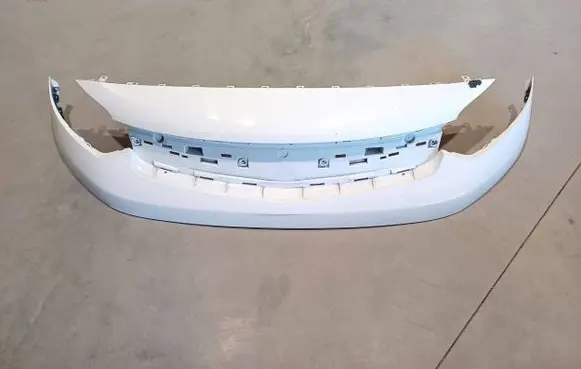 Opel Vivaro Front bumper 9833129877 2447104X 39201548