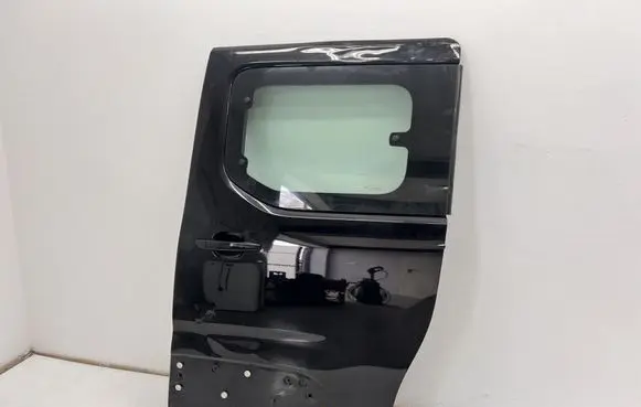 Opel Combo E Rear door 