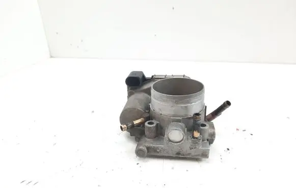 Volkswagen Sharan Throttle body valve 06A133062B