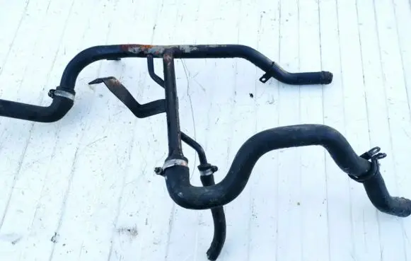 BMW 5 E39 Engine coolant pipe/hose