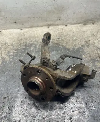 Volkswagen Caddy Front wheel hub
