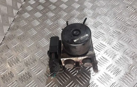 Chrysler Pacifica ABS Pump 00008944C000