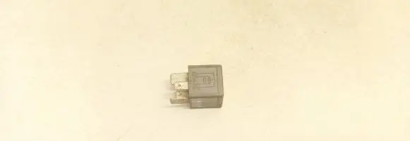 Audi A2 Other relay 8d0951253 170402