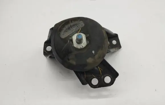 Hyundai Tucson TL Engine mount bracket 21810D3200 1508120927