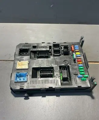 Peugeot 407 Comfort/convenience module 9663510480 BSI2004H04 01280906