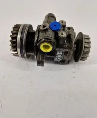Volkswagen Touareg I Power steering pump 7H0422153H