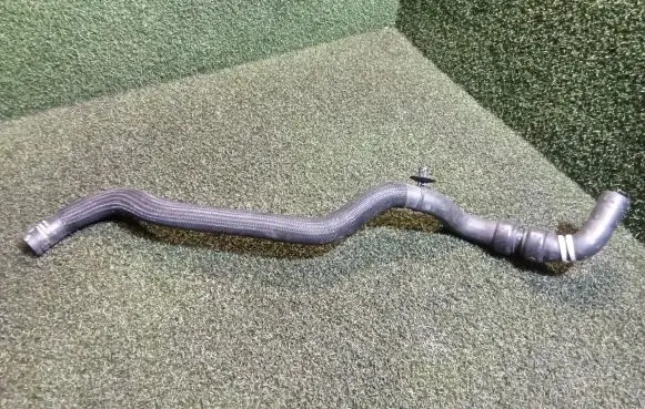Renault Trafic III (X82) Engine coolant pipe/hose 924100144R 93455617