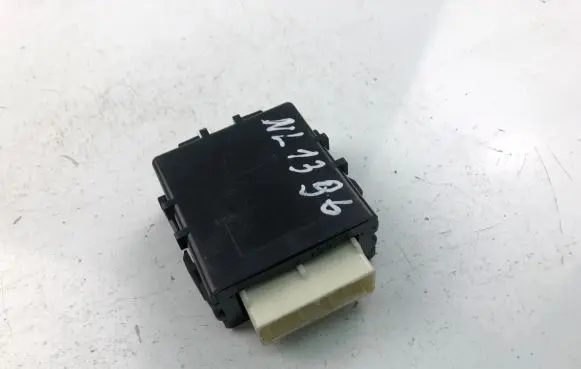 Toyota Yaris Other control units/modules 859400D030