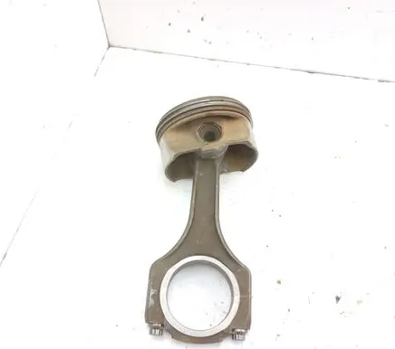 BMW M5 Piston with connecting rod