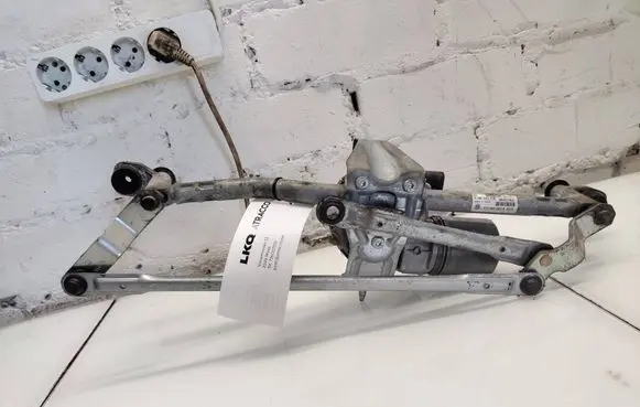 Volkswagen Caddy Front wiper linkage and motor 1T1955023A 3397021378 2807142