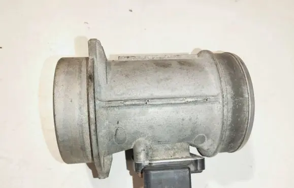 Audi A4 S4 B6 8E 8H Mass air flow meter 059906461D AFH7025C