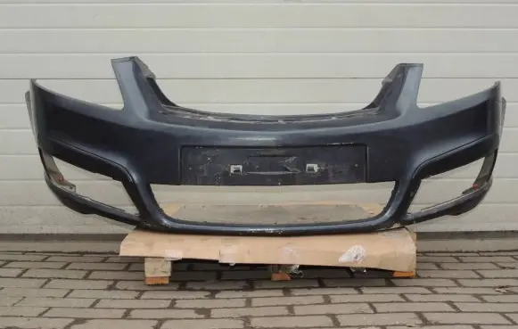 Opel Zafira B Front bumper 13124959