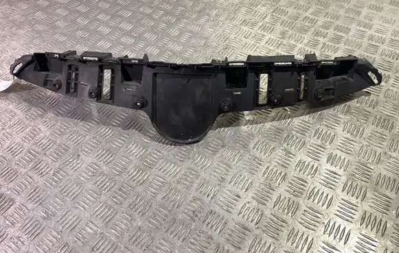 Buick Encore I Front bumper upper radiator grill 42582101