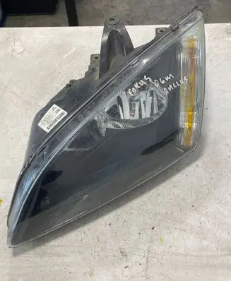 Ford Focus Headlight/headlamp 1J0114102A 10179 40175