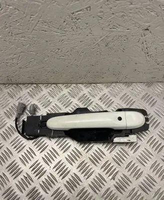 Nissan Juke I F15 Front door exterior handle