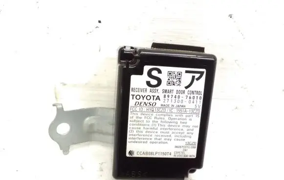 Lexus CT 200H Keyless (KESSY) go control unit/module 8974076010 2713000411