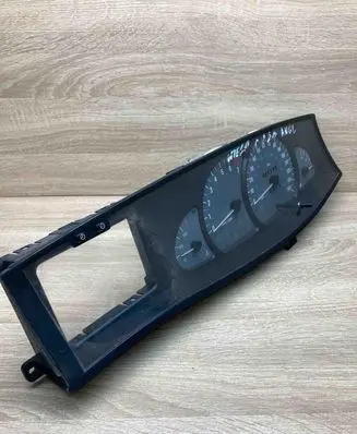 Opel Vectra C Speedometer (instrument cluster) 09228415 110080008