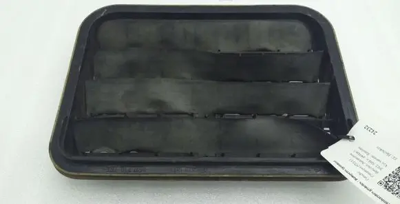Porsche Panamera (970) Quarter panel pressure vent 7PP819181A
