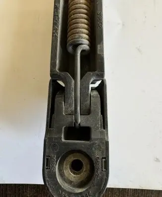 Mitsubishi Grandis Rear wiper blade arm