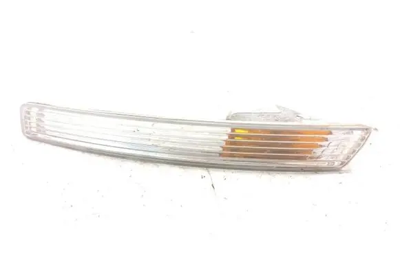 Volkswagen New Beetle Front bumper turn signal 1C0953041R 1C0953041Q