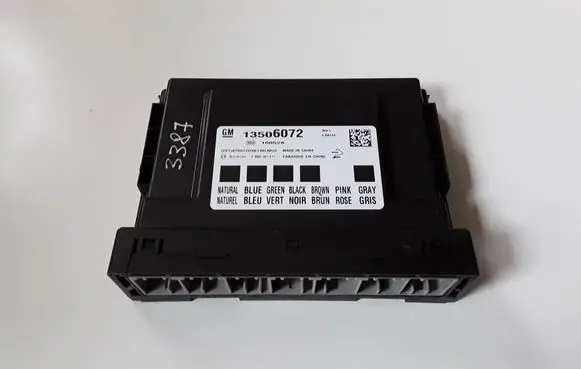 Opel Corsa E Comfort/convenience module 13506072
