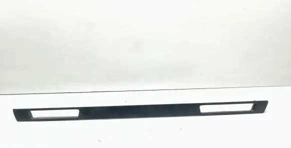 Dashboard glove box trim
