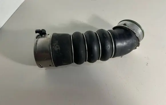 BMW 5 F10 F11 Intercooler hose/pipe 7800142