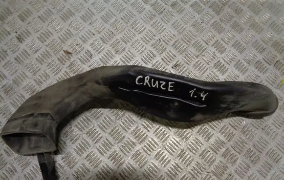 Chevrolet Cruze Air intake duct part 13307080 631048618