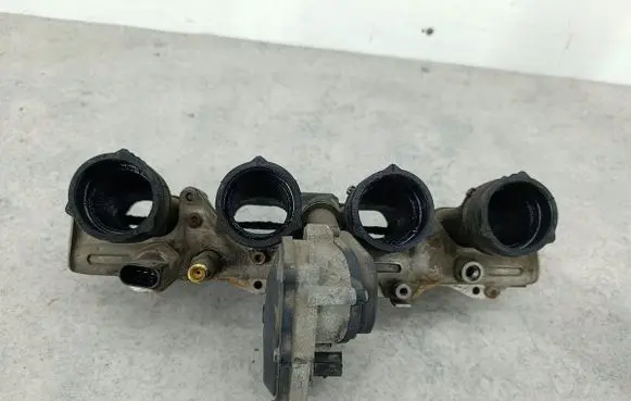 Volkswagen Touran I Intake manifold