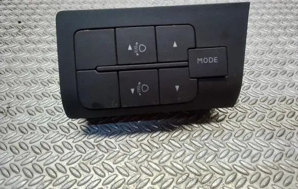 Fiat Ducato Headlight level height control switch B569