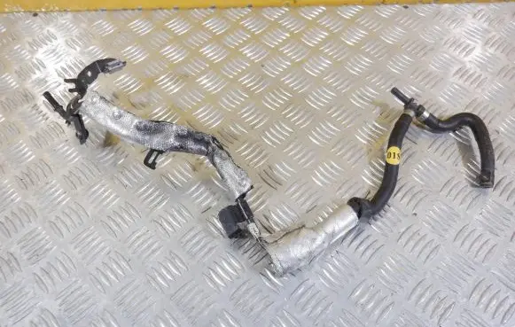 Skoda Octavia Mk3 (5E) Engine coolant pipe/hose 04L121070D