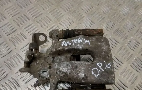 Opel Astra H Rear brake caliper