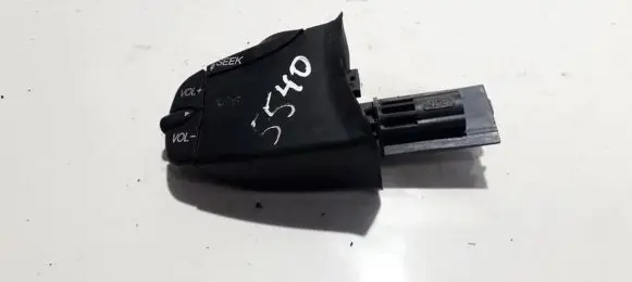 Steering wheel buttons/switches