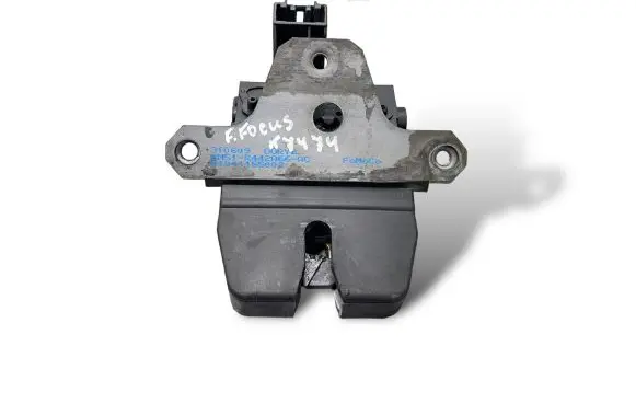 Ford Focus Tailgate/trunk/boot lock/catch/latch 8M51R442A66AC