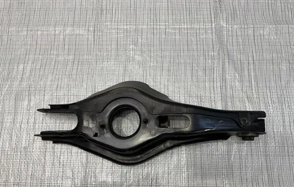 KIA Sportage Rear control arm